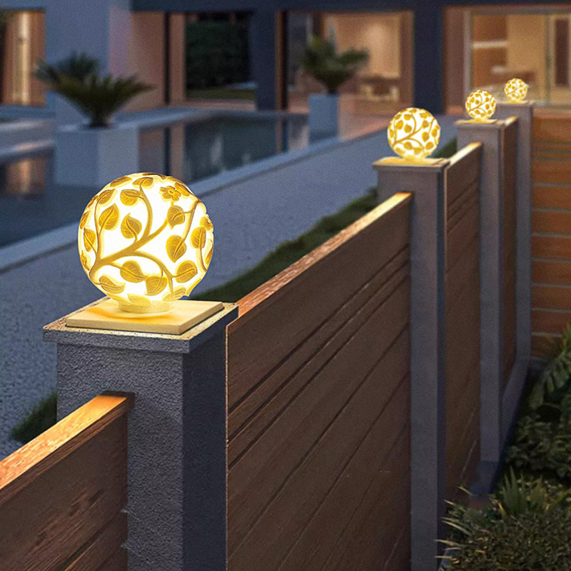Outdoor column lights solar LE - đánh giá và giá Lighting Decor Outdoor